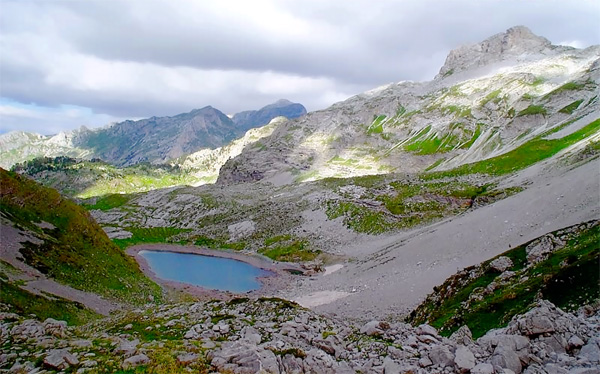 Big Lake of Buni Jezerce (Albanian = Likeni i Madh i Buni Jezerce), Albania  Photo