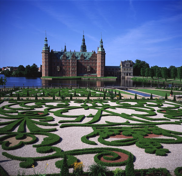 Frederiksborg Castle, Hilleroed, Denmark photo