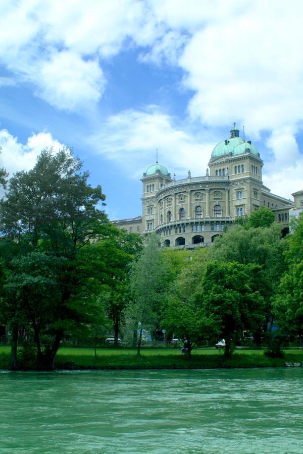 Bundeshaus, the federal assembly building, Bern, Switzerland photo.