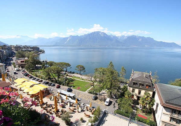 Montreux Lake, Geneva, Switzerland photo.