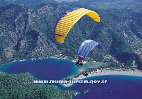 Sky diving, Mugla province, Turkey photo