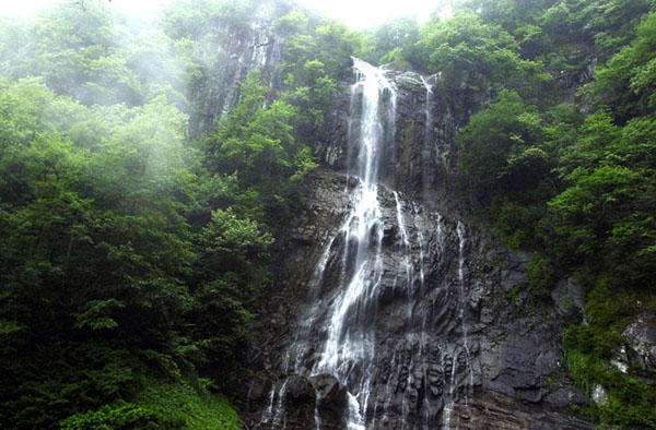 Waterfall, Artvin, Turkey photo