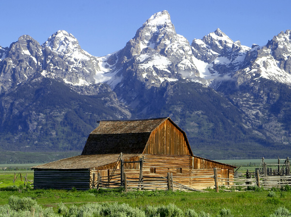 The Teton mountain range, part of the Rocky Mountains, Wyoming, United States photo