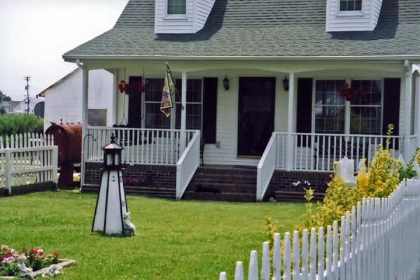 Typical house on tangier island, lower Chesapeake Bay, Virginia, United States photo